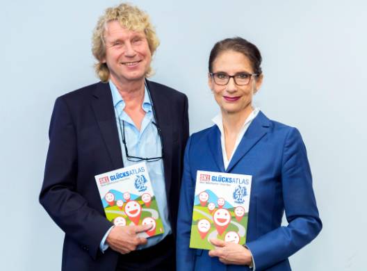 Prof. Dr. Bernd Raffelhüschen und Prof. Dr. Bettina Rothärmel